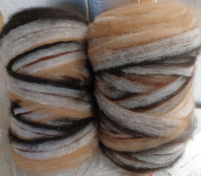 Tri-color alpaca roving